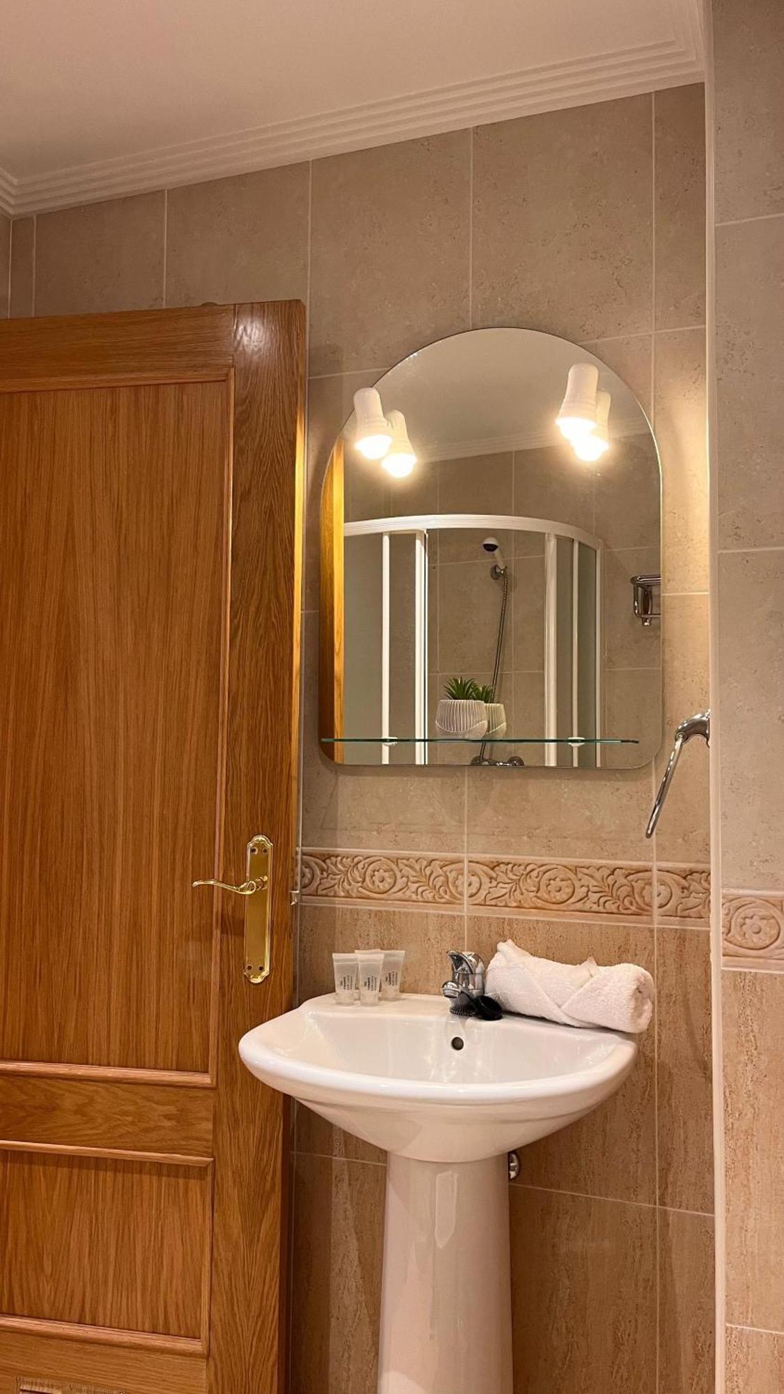 21A02 Coqueto Apartamento Con Garaje Felechosa Extérieur photo